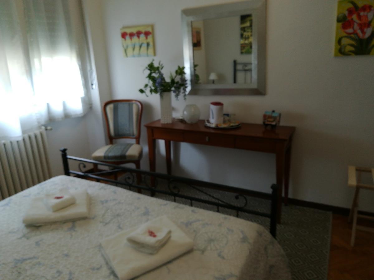 A Casa Di Luca Hotel เวโรนา ภายนอก รูปภาพ